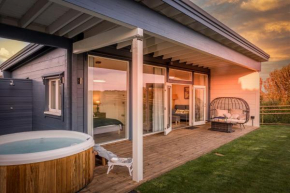 Rafters Lodge, Nr Saunton